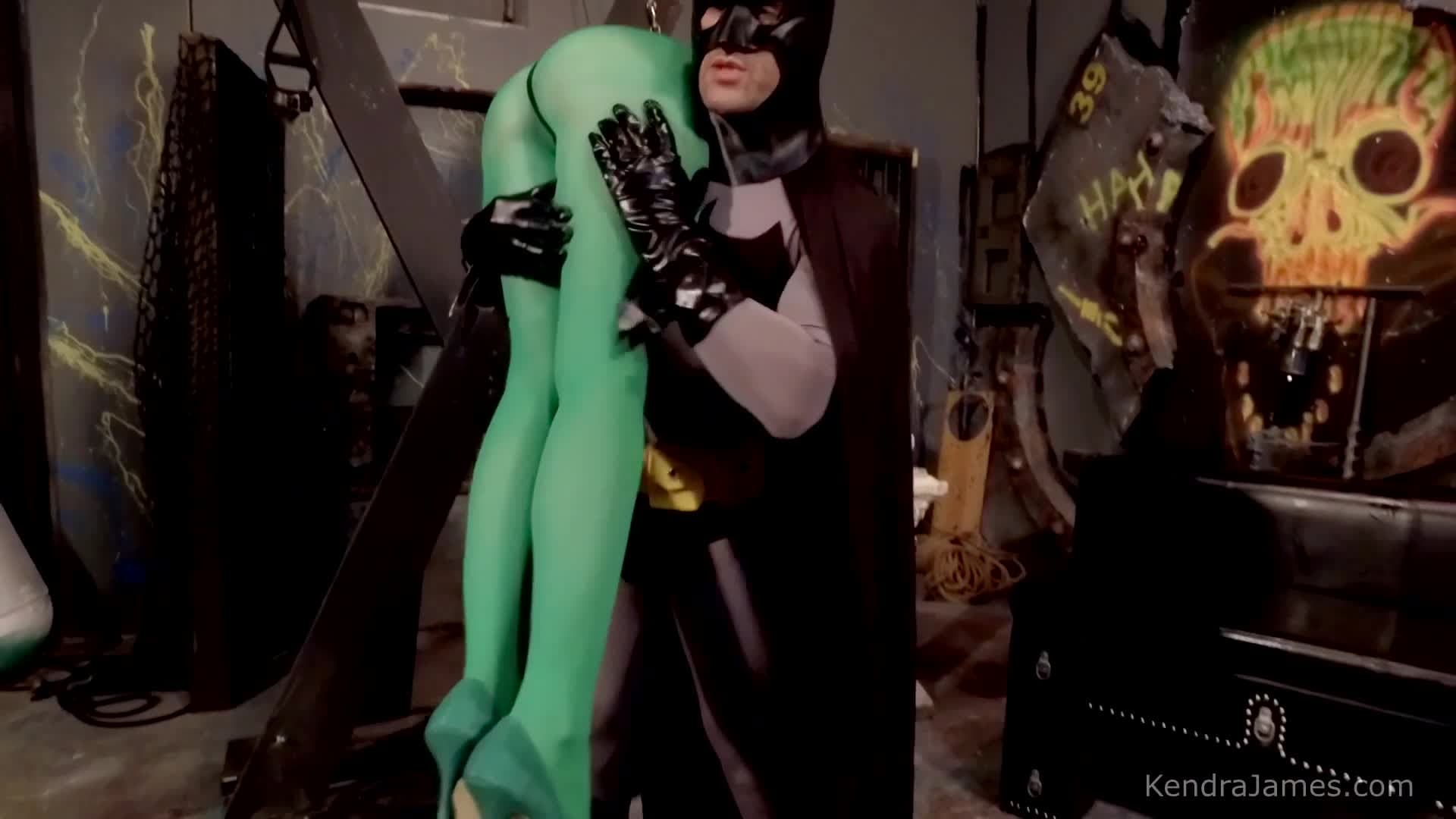 Batman Domina A Una Hiedra Venenosa Linda Pornes